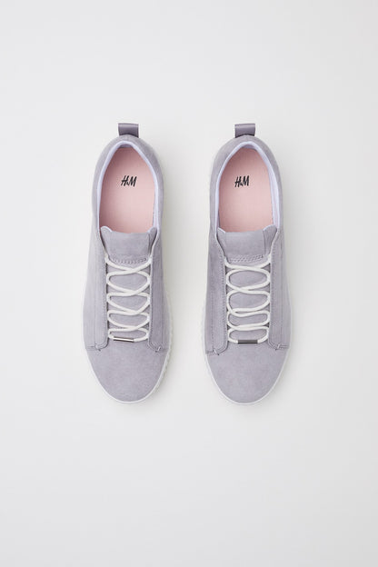 Dolores Sneaker