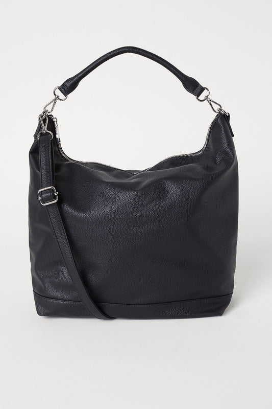 Izzy Hobo Bag(1)