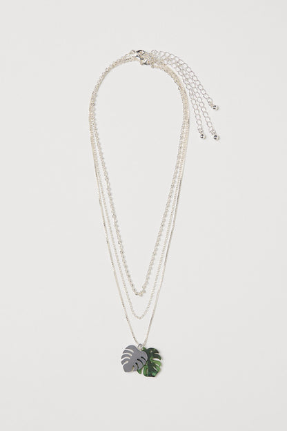 Flirty Leaf necklace