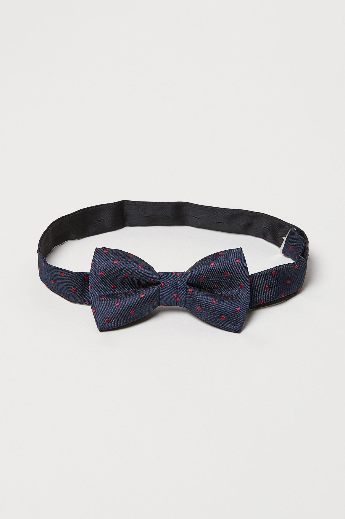 Bowtie Dotted