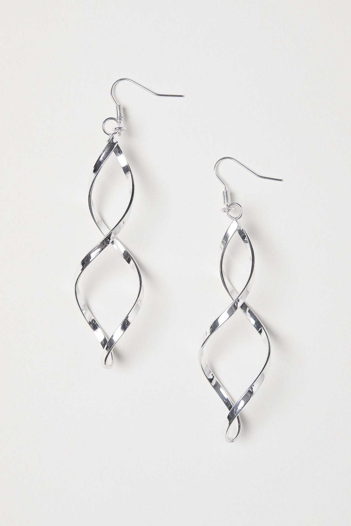 Class Snurre earring