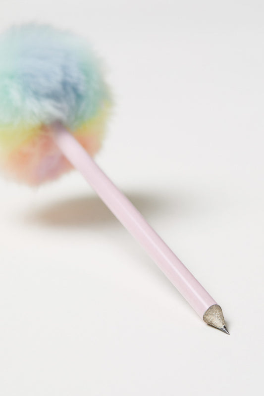 Pencil pom pom