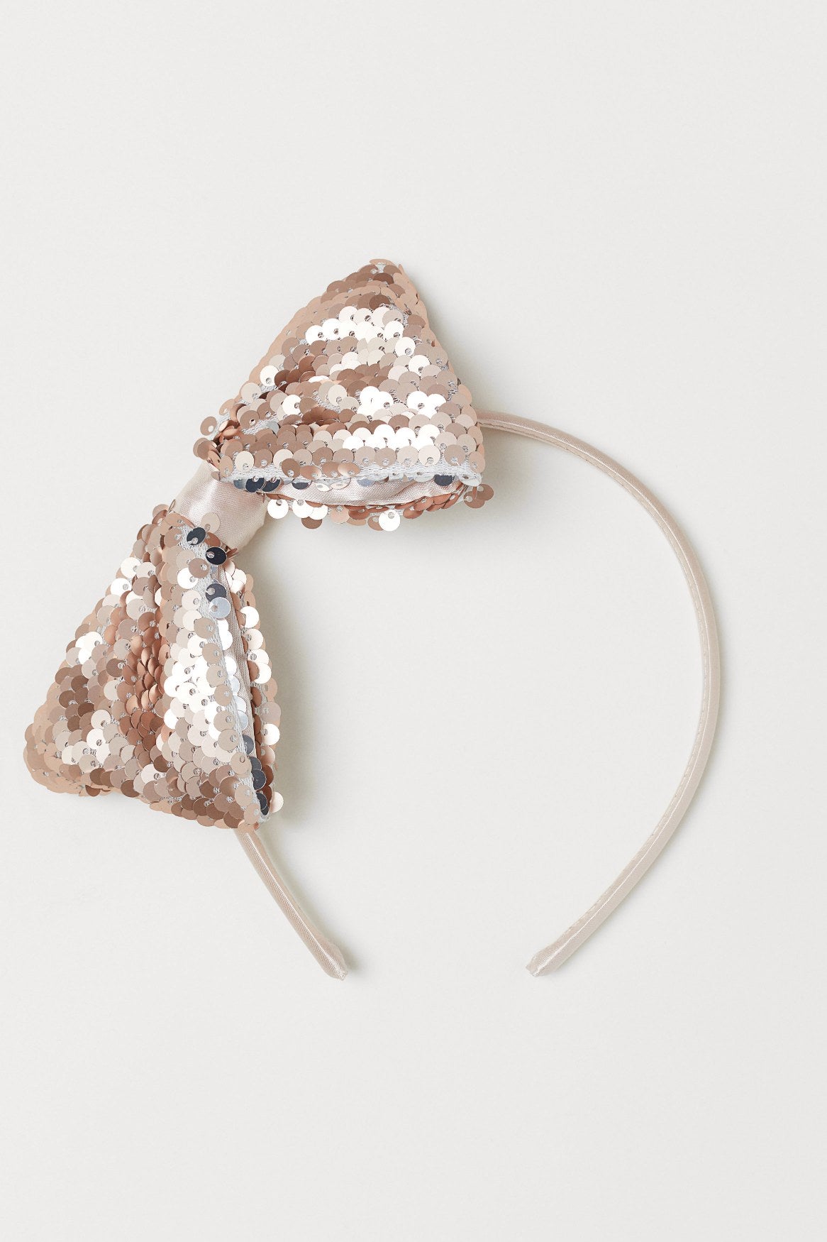 A-band rev sequins bow