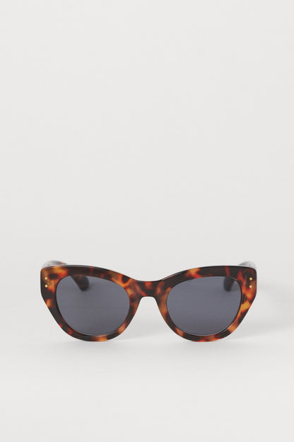 Berlin cat sunglasses