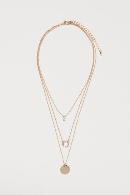 Class Carrie necklace