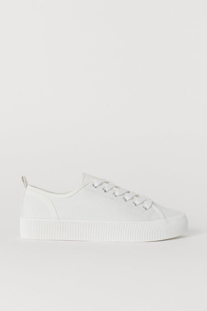 Bethany sneaker