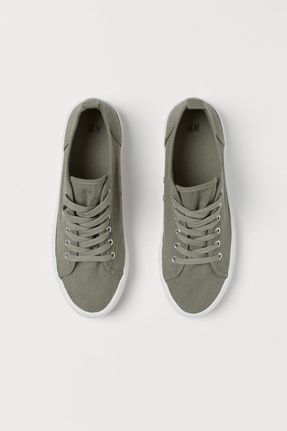 Bethany sneaker