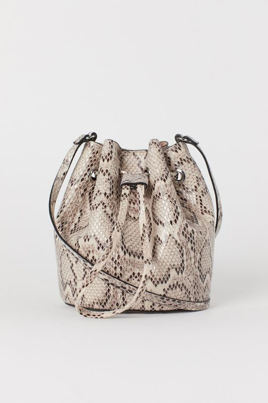 Allegra bucket bag