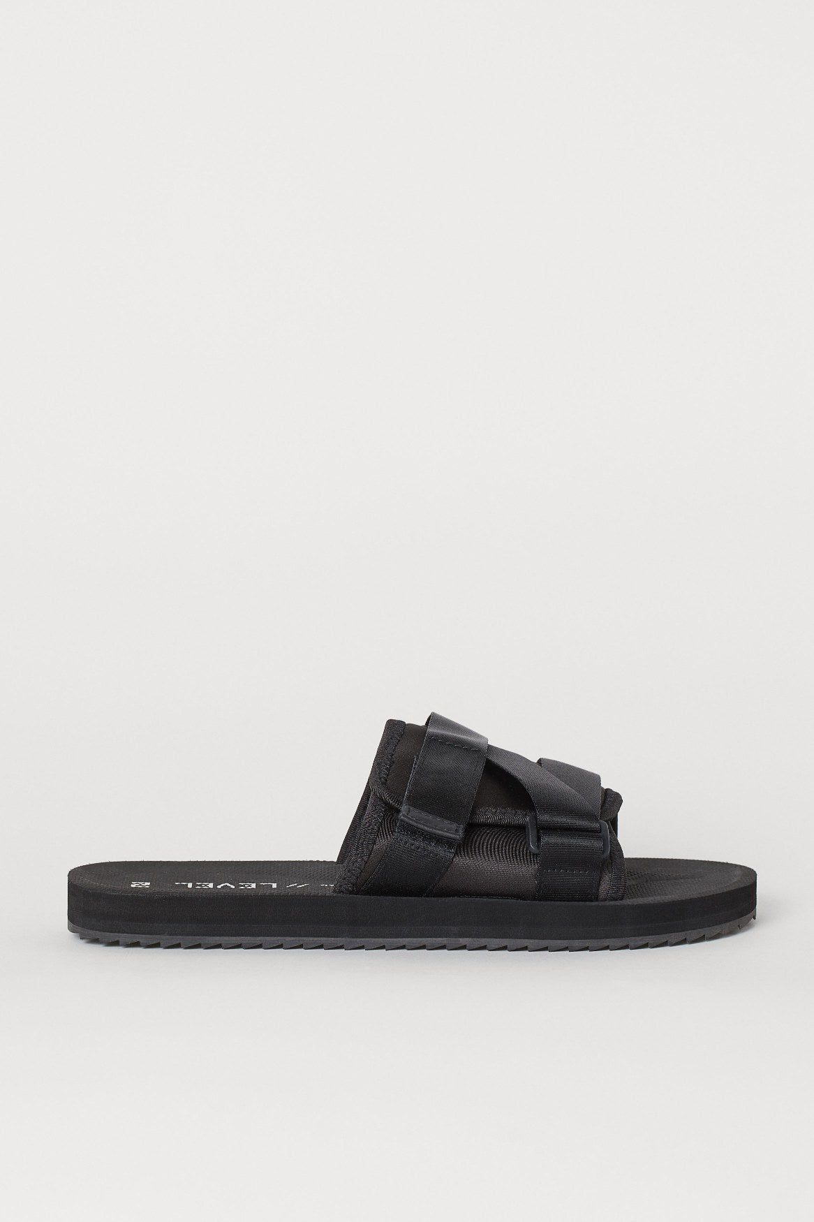 Strike Strap Sandal(1)