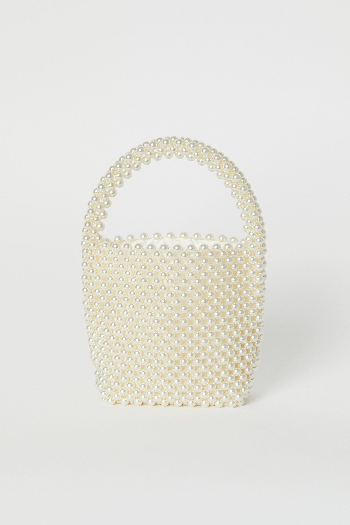 Pearl hand bag