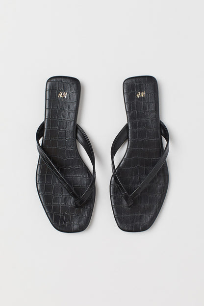 Selda thong sandal