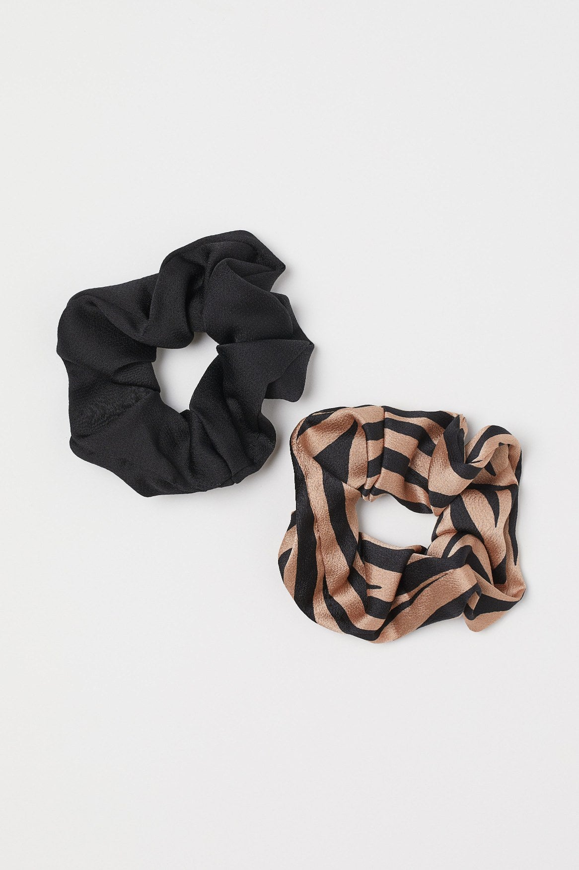 2p Satin Scrunchie