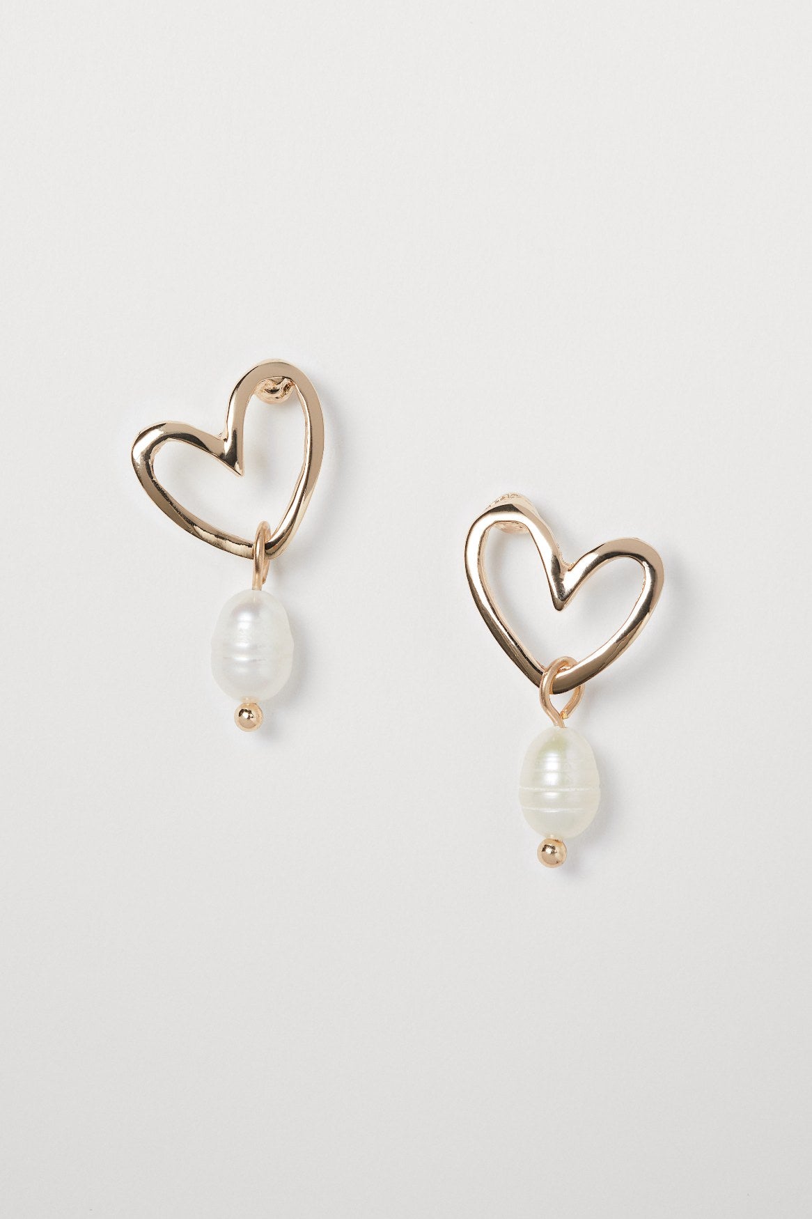 Flirty Venus Earring