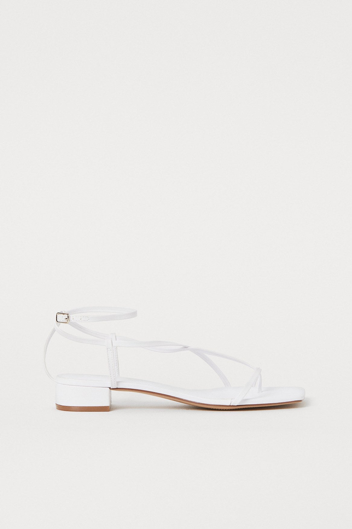 Nena Sandal